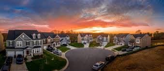 Twin Crown Luxury Property